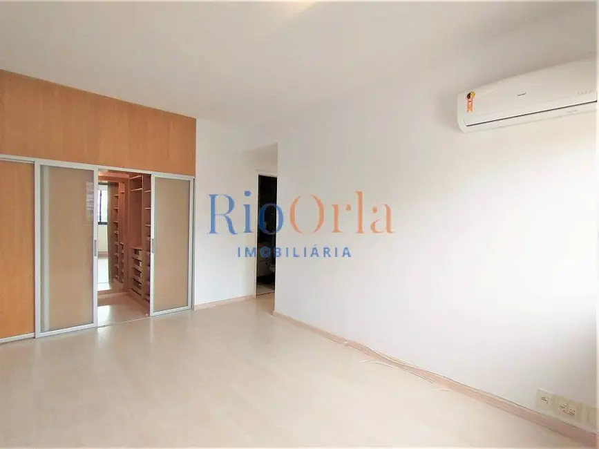 Apartamento com 3 quartos à venda, 130m2 em Barra da Tijuca, Rio De Janeiro - RJ - imagem 5 Foto 5 de Apartamento com 3 quartos à venda, 130m2 em Barra da Tijuca, Rio De Janeiro - RJ