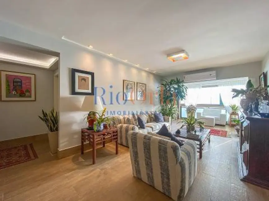 Apartamento com 3 quartos à venda, 128m2 em Barra da Tijuca, Rio De Janeiro - RJ - imagem 5 Foto 5 de Apartamento com 3 quartos à venda, 128m2 em Barra da Tijuca, Rio De Janeiro - RJ