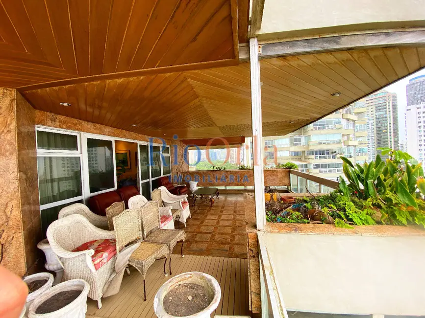 Apartamento com 4 quartos à venda, 401m2 em Barra da Tijuca, Rio De Janeiro - RJ - imagem 8 Foto 8 de Apartamento com 4 quartos à venda, 401m2 em Barra da Tijuca, Rio De Janeiro - RJ