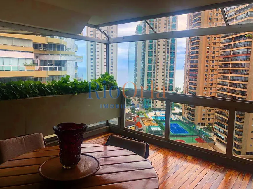 Foto 2 de Apartamento com 3 quartos à venda, 220m2 em Barra da Tijuca, Rio De Janeiro - RJ