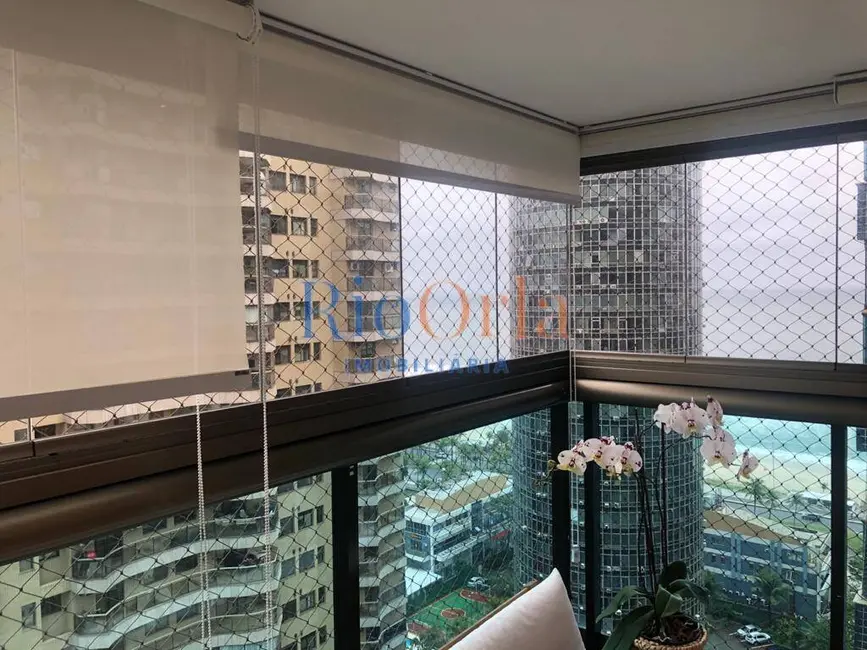Apartamento com 4 quartos à venda, 148m2 em Barra da Tijuca, Rio De Janeiro - RJ - imagem 1 Foto 1 de Apartamento com 4 quartos à venda, 148m2 em Barra da Tijuca, Rio De Janeiro - RJ