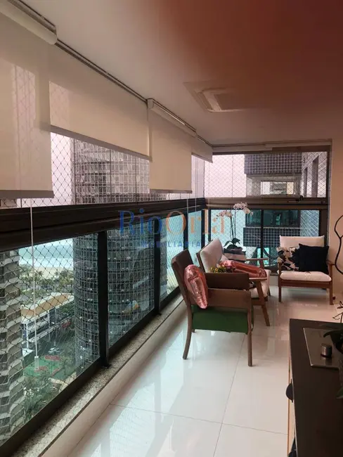 Apartamento com 4 quartos à venda, 148m2 em Barra da Tijuca, Rio De Janeiro - RJ - imagem 3 Foto 3 de Apartamento com 4 quartos à venda, 148m2 em Barra da Tijuca, Rio De Janeiro - RJ