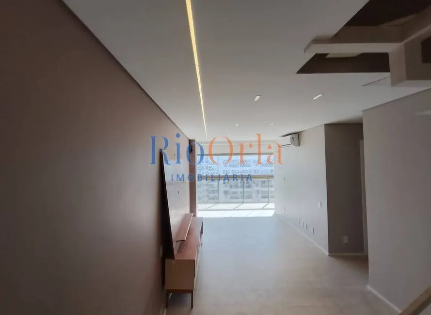 Cobertura com 3 quartos à venda, 170m2 em Rio De Janeiro - RJ - imagem 8 Foto 8 de Cobertura com 3 quartos à venda, 170m2 em Rio De Janeiro - RJ