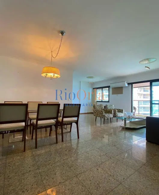 Foto 2 de Apartamento com 4 quartos à venda, 144m2 em Barra da Tijuca, Rio De Janeiro - RJ