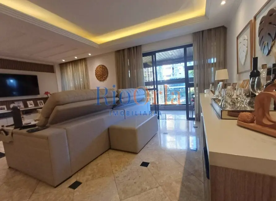 Apartamento com 4 quartos à venda, 160m2 em Barra da Tijuca, Rio De Janeiro - RJ - imagem 2 Foto 2 de Apartamento com 4 quartos à venda, 160m2 em Barra da Tijuca, Rio De Janeiro - RJ