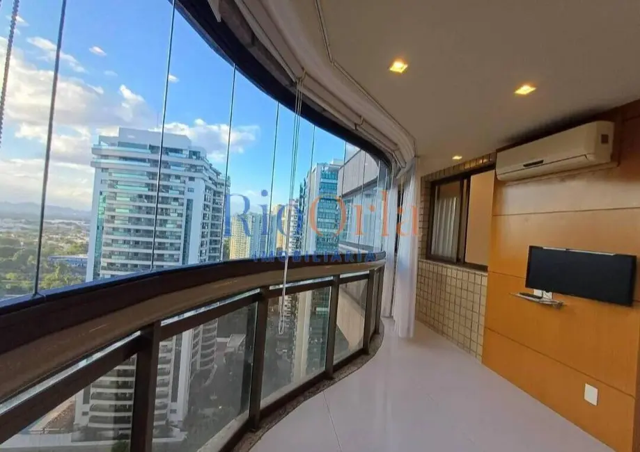 Apartamento com 3 quartos à venda, 122m2 em Barra da Tijuca, Rio De Janeiro - RJ - imagem 4 Foto 4 de Apartamento com 3 quartos à venda, 122m2 em Barra da Tijuca, Rio De Janeiro - RJ