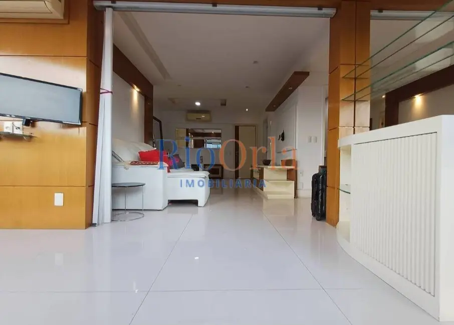 Apartamento com 3 quartos à venda, 122m2 em Barra da Tijuca, Rio De Janeiro - RJ - imagem 3 Foto 3 de Apartamento com 3 quartos à venda, 122m2 em Barra da Tijuca, Rio De Janeiro - RJ