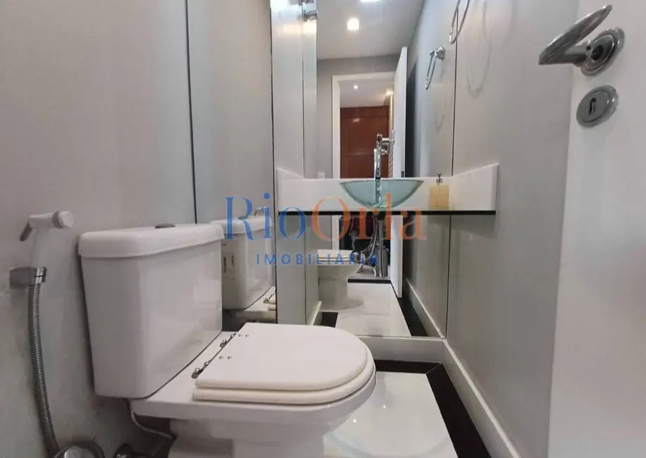 Apartamento com 3 quartos à venda, 122m2 em Barra da Tijuca, Rio De Janeiro - RJ - imagem 8 Foto 8 de Apartamento com 3 quartos à venda, 122m2 em Barra da Tijuca, Rio De Janeiro - RJ