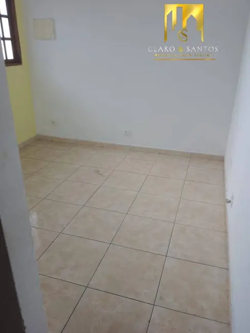Casa com 3 quartos à venda, 250m2 em Jardim Maria Aparecida, Guarulhos - SP - imagem 8 Foto 8 de Casa com 3 quartos à venda, 250m2 em Jardim Maria Aparecida, Guarulhos - SP