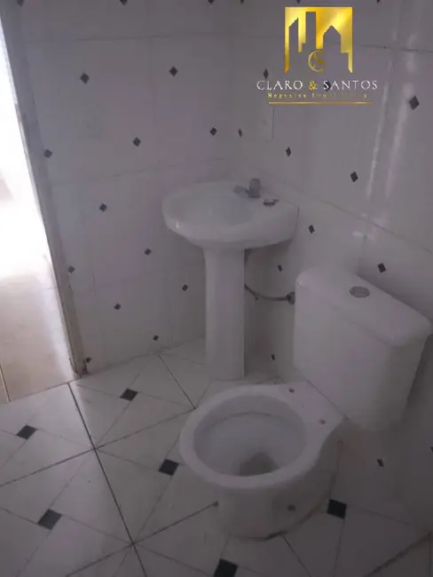 Casa com 3 quartos à venda, 250m2 em Jardim Maria Aparecida, Guarulhos - SP - imagem 9 Foto 9 de Casa com 3 quartos à venda, 250m2 em Jardim Maria Aparecida, Guarulhos - SP