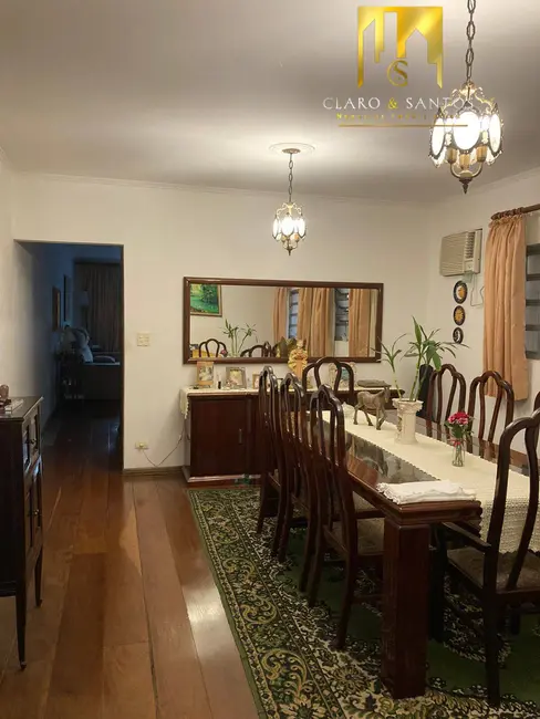 Casa com 3 quartos à venda, 256m2 em Chora Menino, São Paulo - SP - imagem 3 Foto 3 de Casa com 3 quartos à venda, 256m2 em Chora Menino, São Paulo - SP