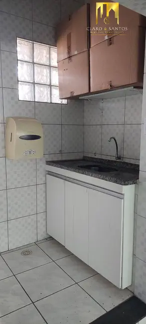 Casa com 1 quarto para alugar, 30m2 em Jardim Las Vegas, Guarulhos - SP - imagem 9 Foto 9 de Casa com 1 quarto para alugar, 30m2 em Jardim Las Vegas, Guarulhos - SP