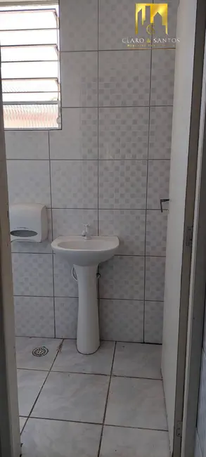 Casa com 1 quarto para alugar, 30m2 em Jardim Las Vegas, Guarulhos - SP - imagem 5 Foto 5 de Casa com 1 quarto para alugar, 30m2 em Jardim Las Vegas, Guarulhos - SP