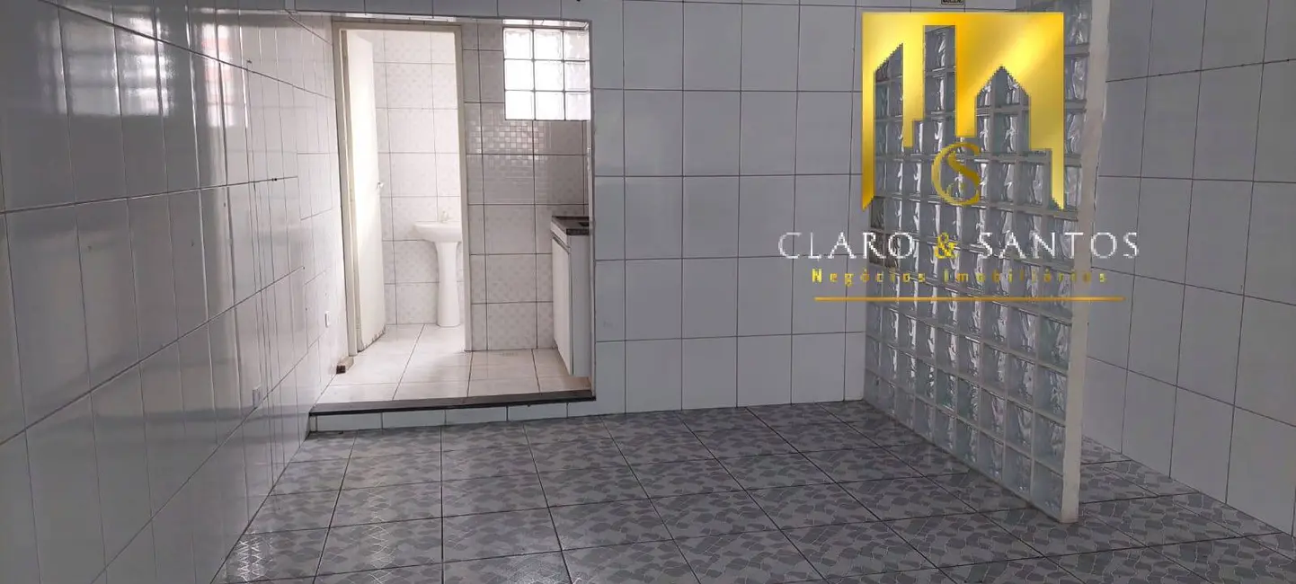 Casa com 1 quarto para alugar, 30m2 em Jardim Las Vegas, Guarulhos - SP - imagem 8 Foto 8 de Casa com 1 quarto para alugar, 30m2 em Jardim Las Vegas, Guarulhos - SP