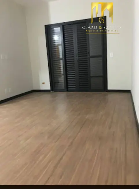 Casa com 3 quartos à venda, 170m2 em Parque Continental II, Guarulhos - SP - imagem 8 Foto 8 de Casa com 3 quartos à venda, 170m2 em Parque Continental II, Guarulhos - SP