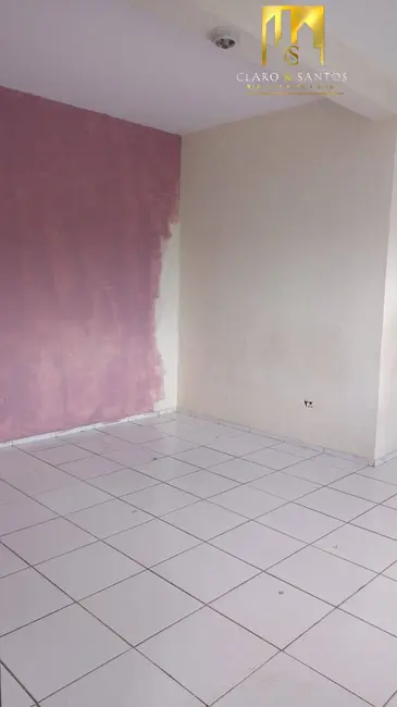 Casa com 3 quartos para alugar em Jardim Valéria, Guarulhos - SP - imagem 8 Foto 8 de Casa com 3 quartos para alugar em Jardim Valéria, Guarulhos - SP