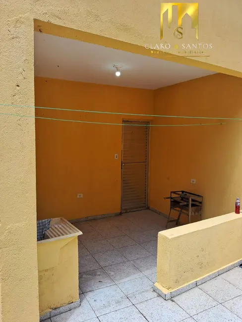 Casa com 3 quartos para alugar em Parque Primavera, Guarulhos - SP - imagem 9 Foto 9 de Casa com 3 quartos para alugar em Parque Primavera, Guarulhos - SP