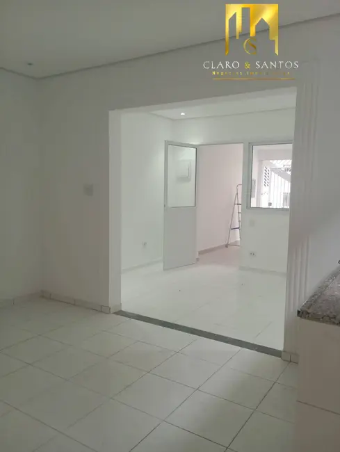 Casa com 2 quartos para alugar, 60m2 em Vila Maricy, Guarulhos - SP - imagem 4 Foto 4 de Casa com 2 quartos para alugar, 60m2 em Vila Maricy, Guarulhos - SP