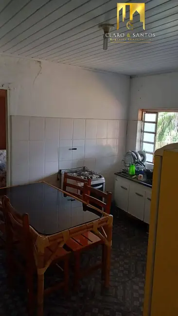 Chácara com 3 quartos à venda, 1600m2 em Guarulhos - SP - imagem 3 Foto 3 de Chácara com 3 quartos à venda, 1600m2 em Guarulhos - SP
