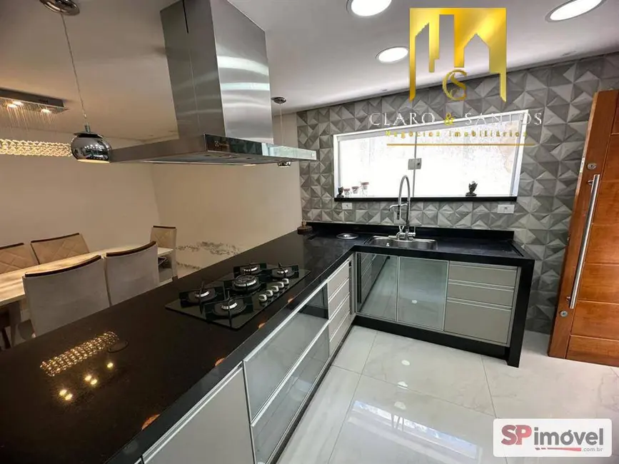 Casa com 3 quartos à venda, 313m2 em Jardim Cocaia, Guarulhos - SP - imagem 6 Foto 6 de Casa com 3 quartos à venda, 313m2 em Jardim Cocaia, Guarulhos - SP