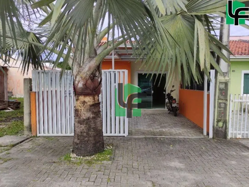 Foto 4 de Casa com 2 quartos à venda, 93m2 em Matinhos - PR