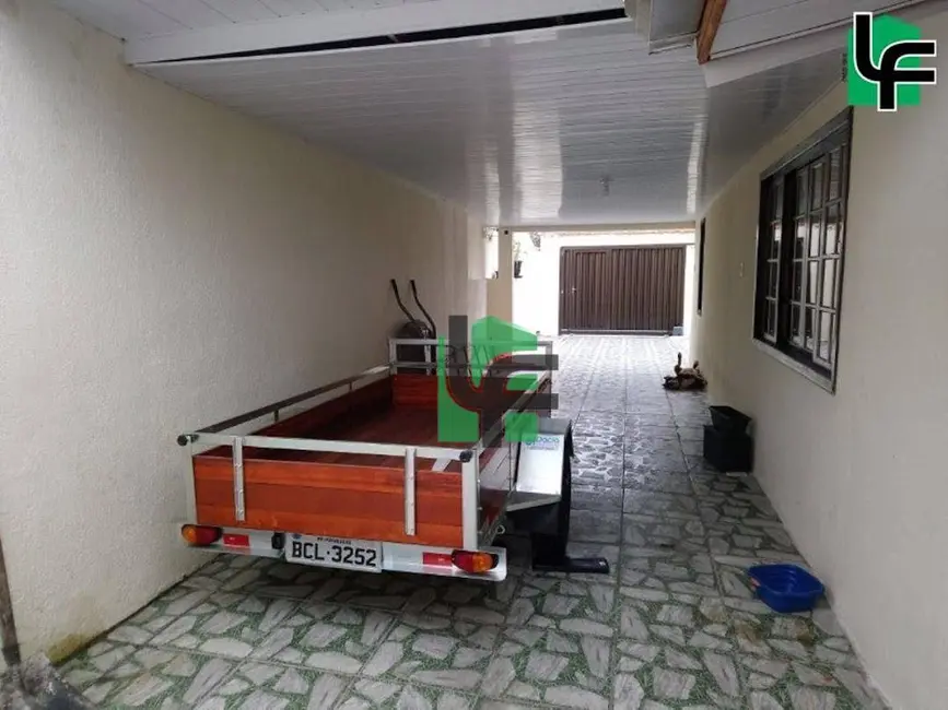 Casa com 3 quartos à venda, 101m2 em Jardim Samambaia, Paranagua - PR - imagem 4 Foto 4 de Casa com 3 quartos à venda, 101m2 em Jardim Samambaia, Paranagua - PR