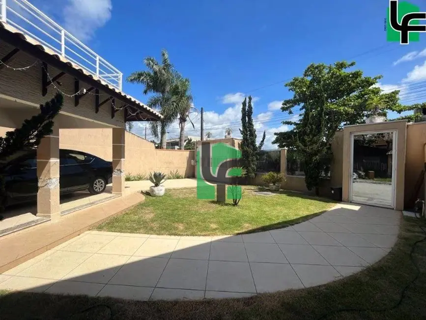 Foto 7 de Sobrado com 3 quartos à venda, 312m2 em Matinhos - PR