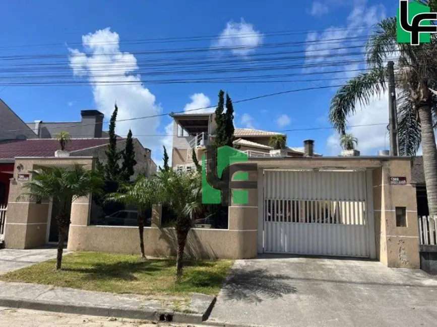 Foto 2 de Sobrado com 3 quartos à venda, 312m2 em Matinhos - PR