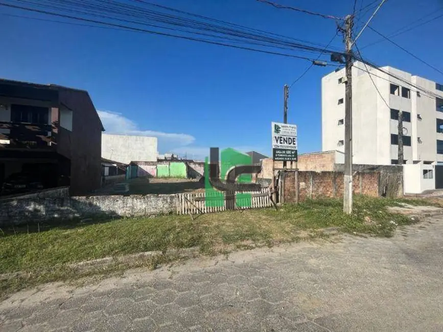 Foto 3 de Terreno / Lote à venda, 600m2 em Matinhos - PR