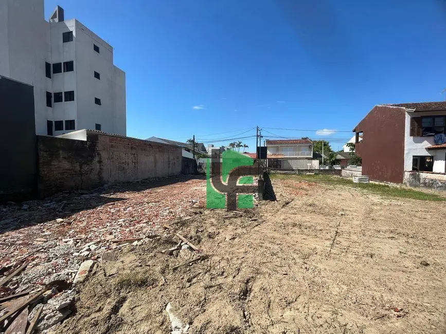 Foto 8 de Terreno / Lote à venda, 600m2 em Matinhos - PR