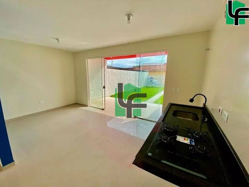 Foto 3 de Casa com 2 quartos à venda, 112m2 em Matinhos - PR