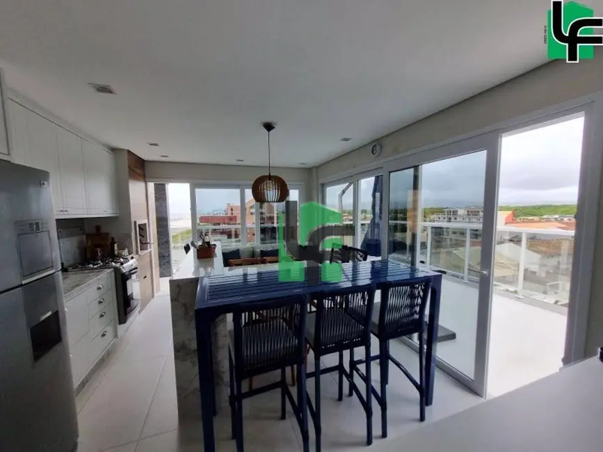 Foto 9 de Apartamento com 4 quartos à venda, 130m2 em Centro, Matinhos - PR