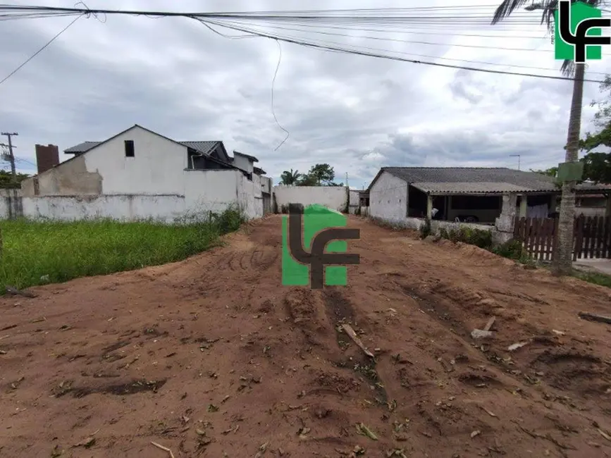 Foto 1 de Terreno / Lote à venda, 300m2 em Matinhos - PR