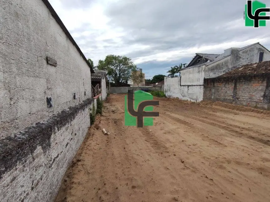 Foto 7 de Terreno / Lote à venda, 300m2 em Matinhos - PR