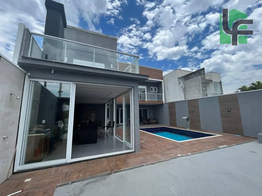 Foto 3 de Sobrado com 7 quartos à venda, 312m2 em Matinhos - PR