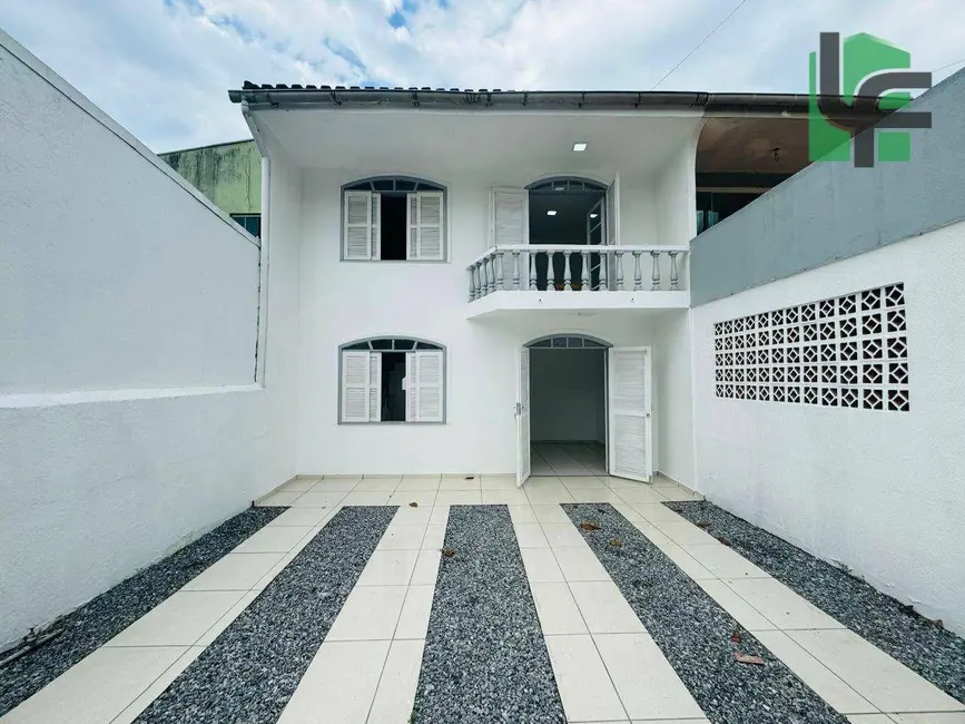 Foto 4 de Sobrado com 4 quartos à venda, 132m2 em Matinhos - PR