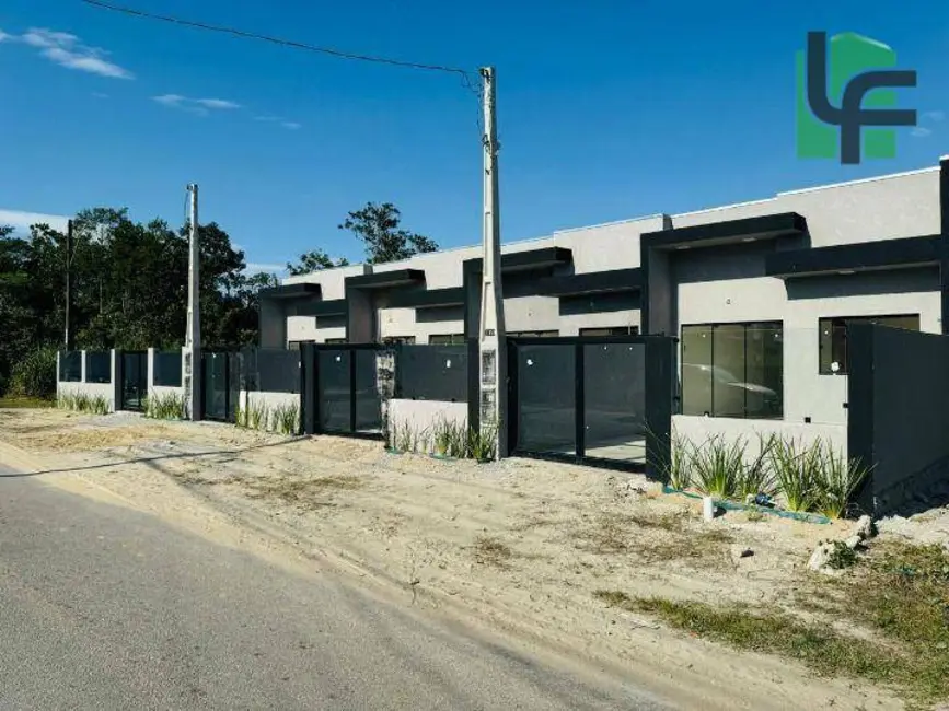Foto 3 de Casa de Condomínio com 2 quartos à venda, 74m2 em Matinhos - PR