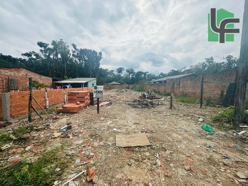 Foto 1 de Terreno / Lote à venda, 300m2 em Matinhos - PR