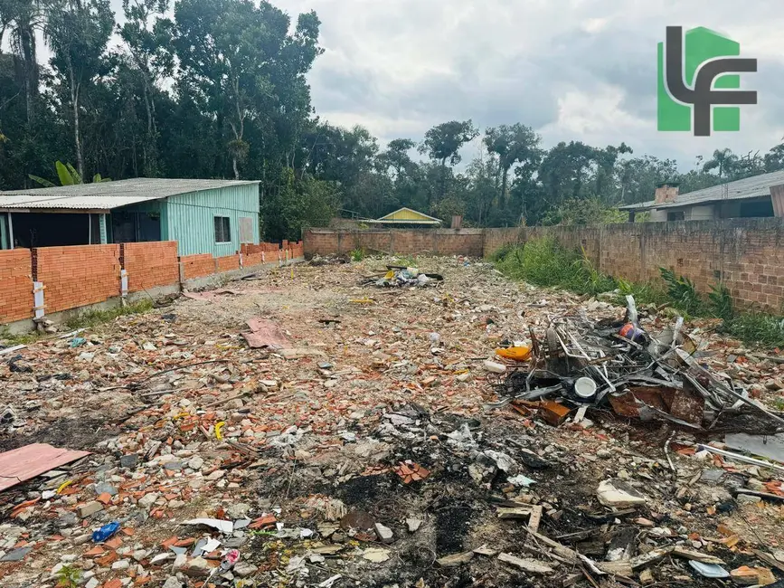 Foto 2 de Terreno / Lote à venda, 300m2 em Matinhos - PR