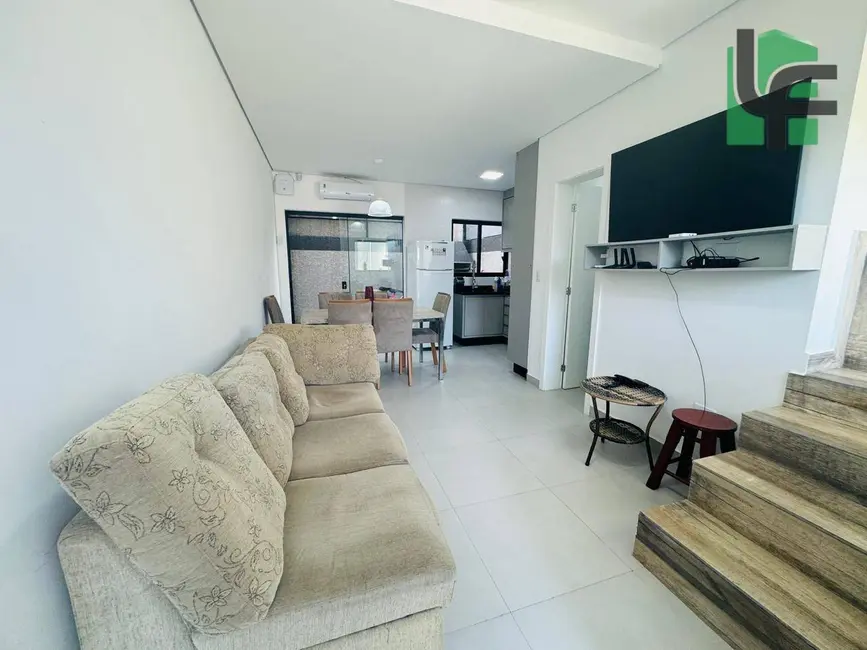 Foto 5 de Sobrado com 2 quartos à venda, 48m2 em Matinhos - PR