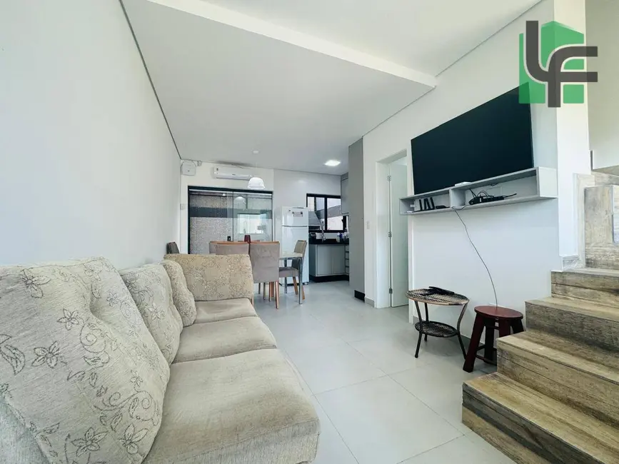 Foto 6 de Sobrado com 2 quartos à venda, 48m2 em Matinhos - PR