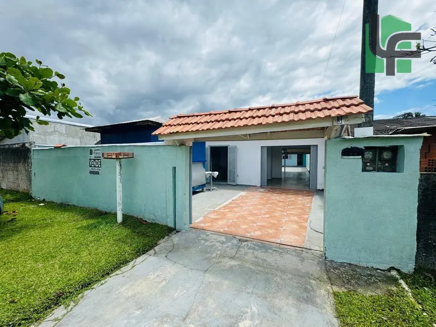 Foto 1 de Casa com 3 quartos à venda, 300m2 em Matinhos - PR