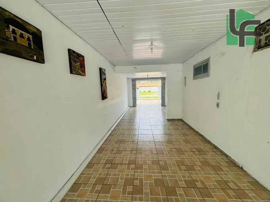 Foto 8 de Casa com 3 quartos à venda, 300m2 em Matinhos - PR