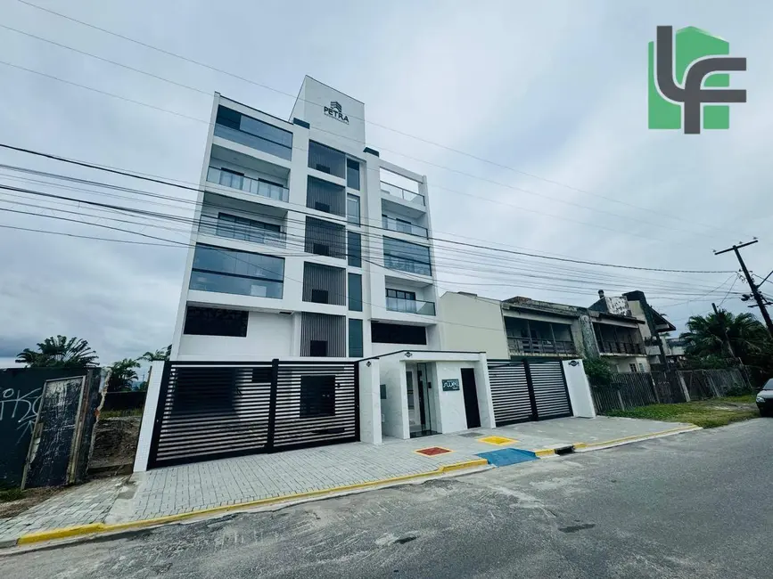 Apartamento com 2 quartos à venda, 79m2 em Matinhos - PR - imagem 3 Foto 3 de Apartamento com 2 quartos à venda, 79m2 em Matinhos - PR