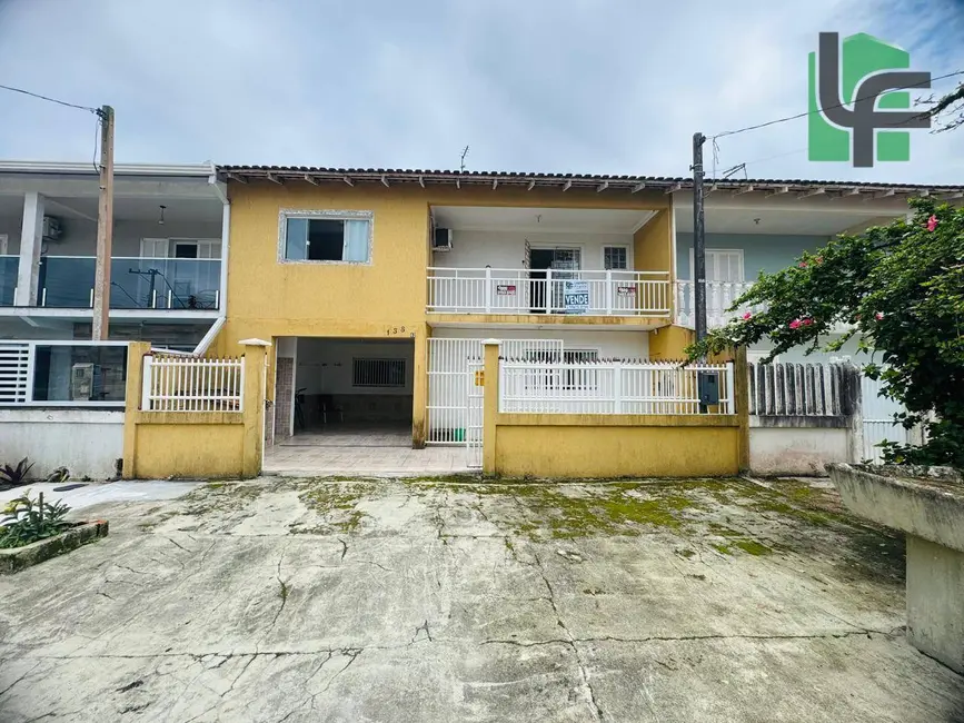 Foto 4 de Sobrado com 3 quartos à venda, 40m2 em Matinhos - PR