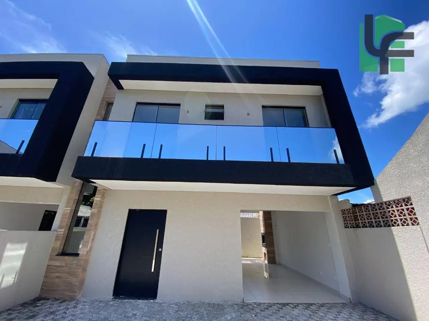 Foto 1 de Sobrado com 3 quartos à venda, 90m2 em Matinhos - PR