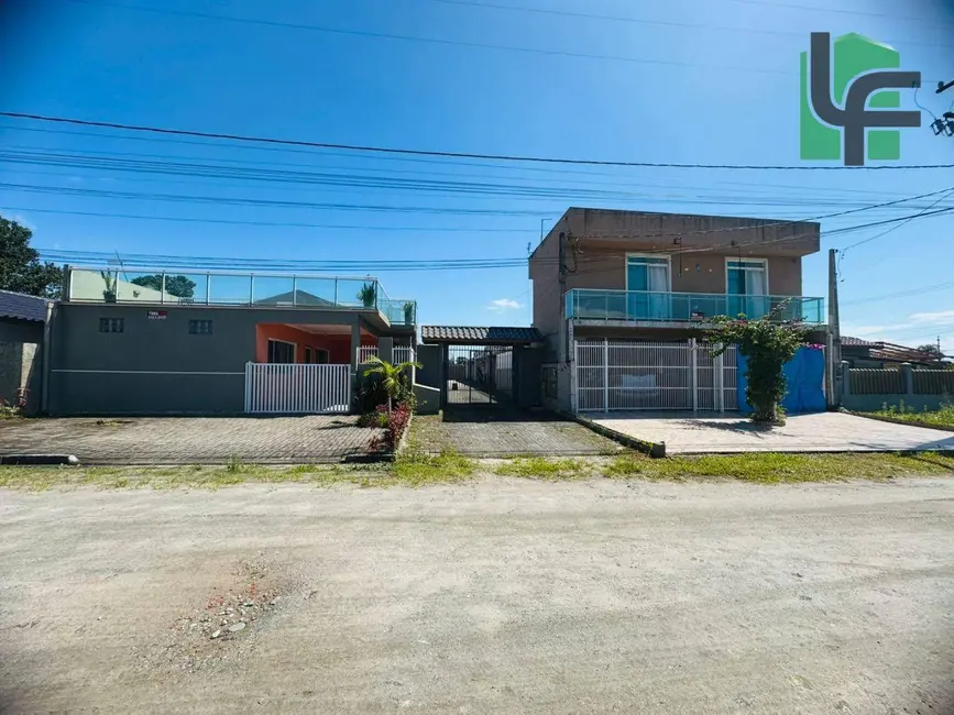 Foto 2 de Casa com 2 quartos à venda, 129m2 em Matinhos - PR