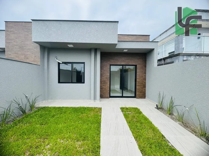 Foto 1 de Casa com 3 quartos à venda, 180m2 em Matinhos - PR