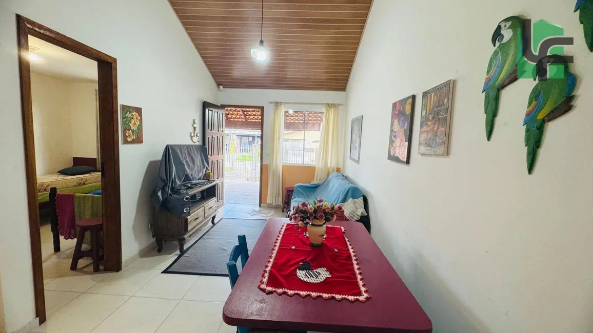 Casa com 2 quartos à venda, 83m2 em Matinhos - PR - imagem 9 Foto 9 de Casa com 2 quartos à venda, 83m2 em Matinhos - PR