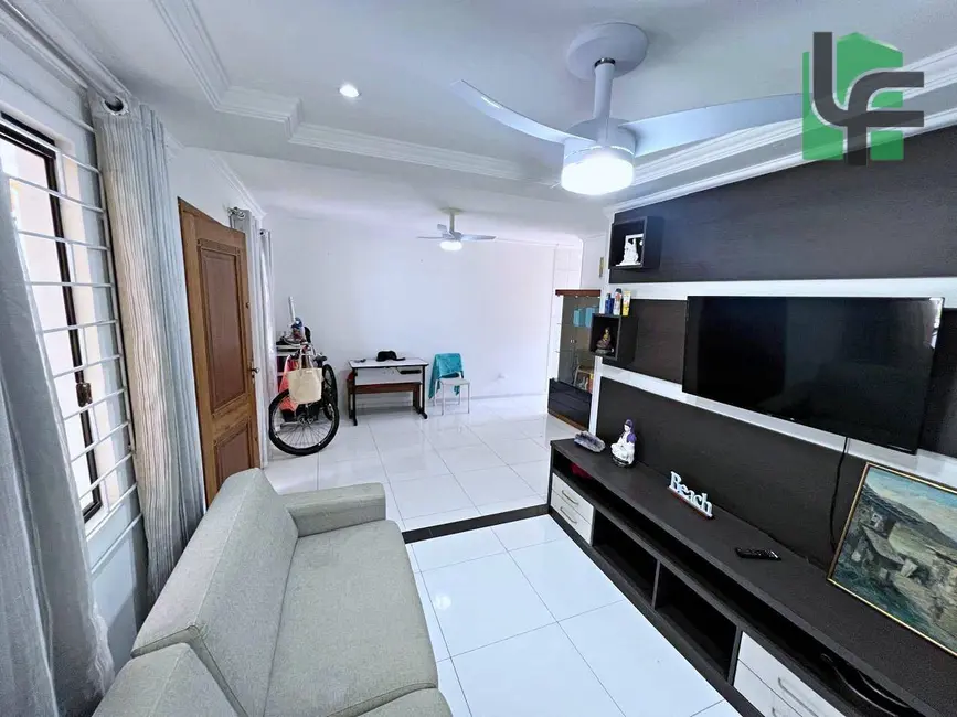 Foto 8 de Sobrado com 4 quartos à venda, 184m2 em Pontal Do Parana - PR